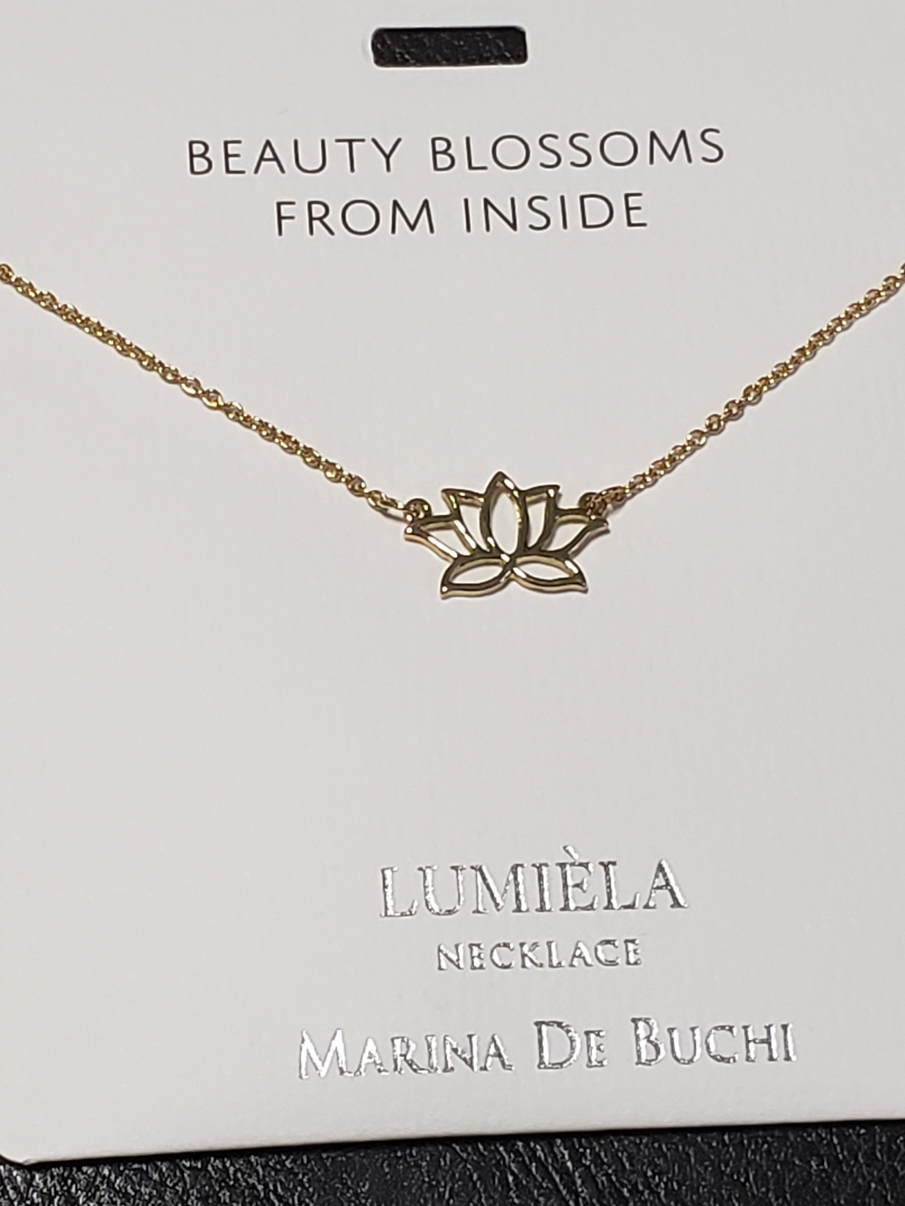 Lumièla name necklaces