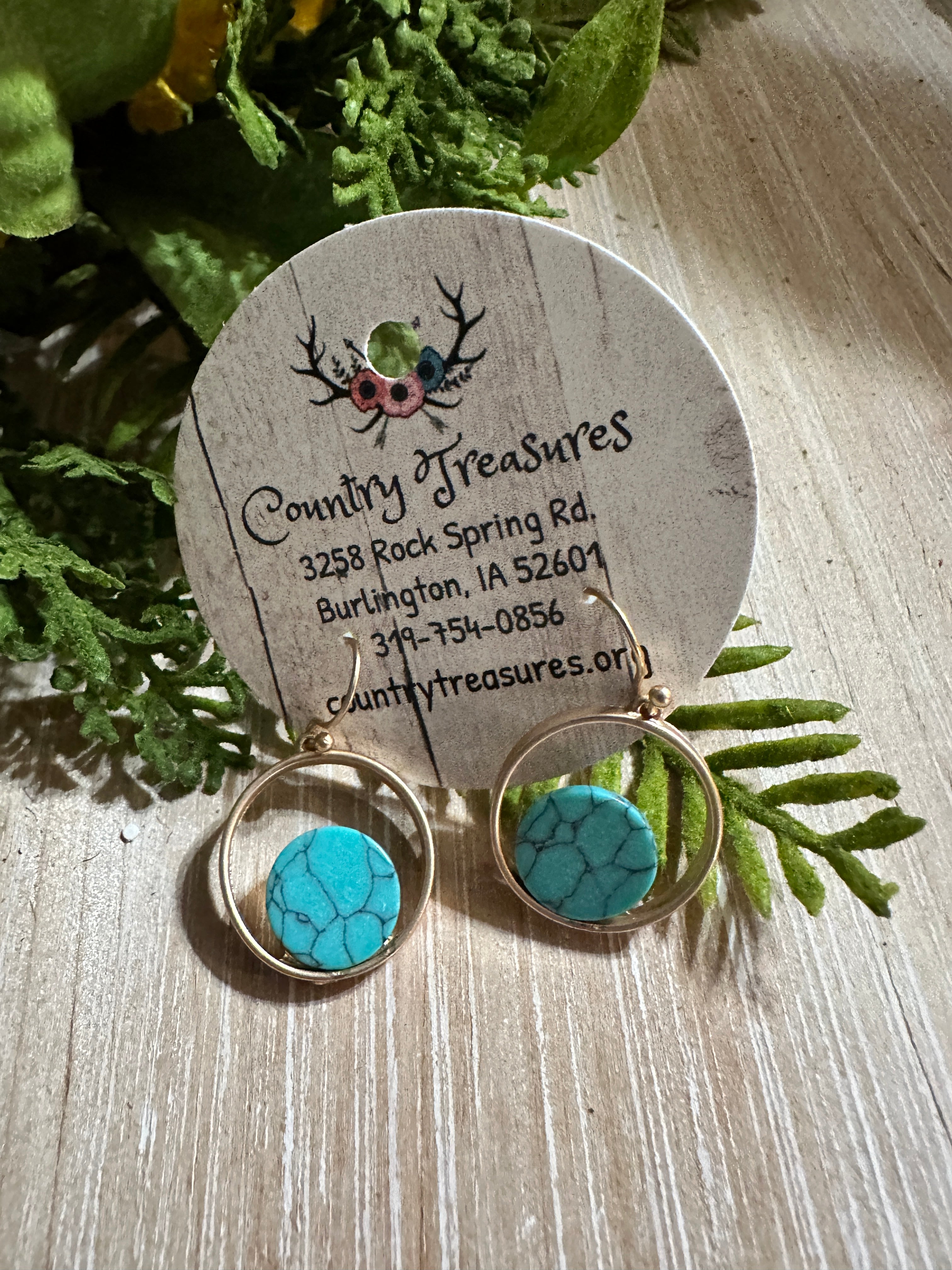 Circle turquoise earring
