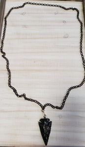 Black arrowhead chain necklace