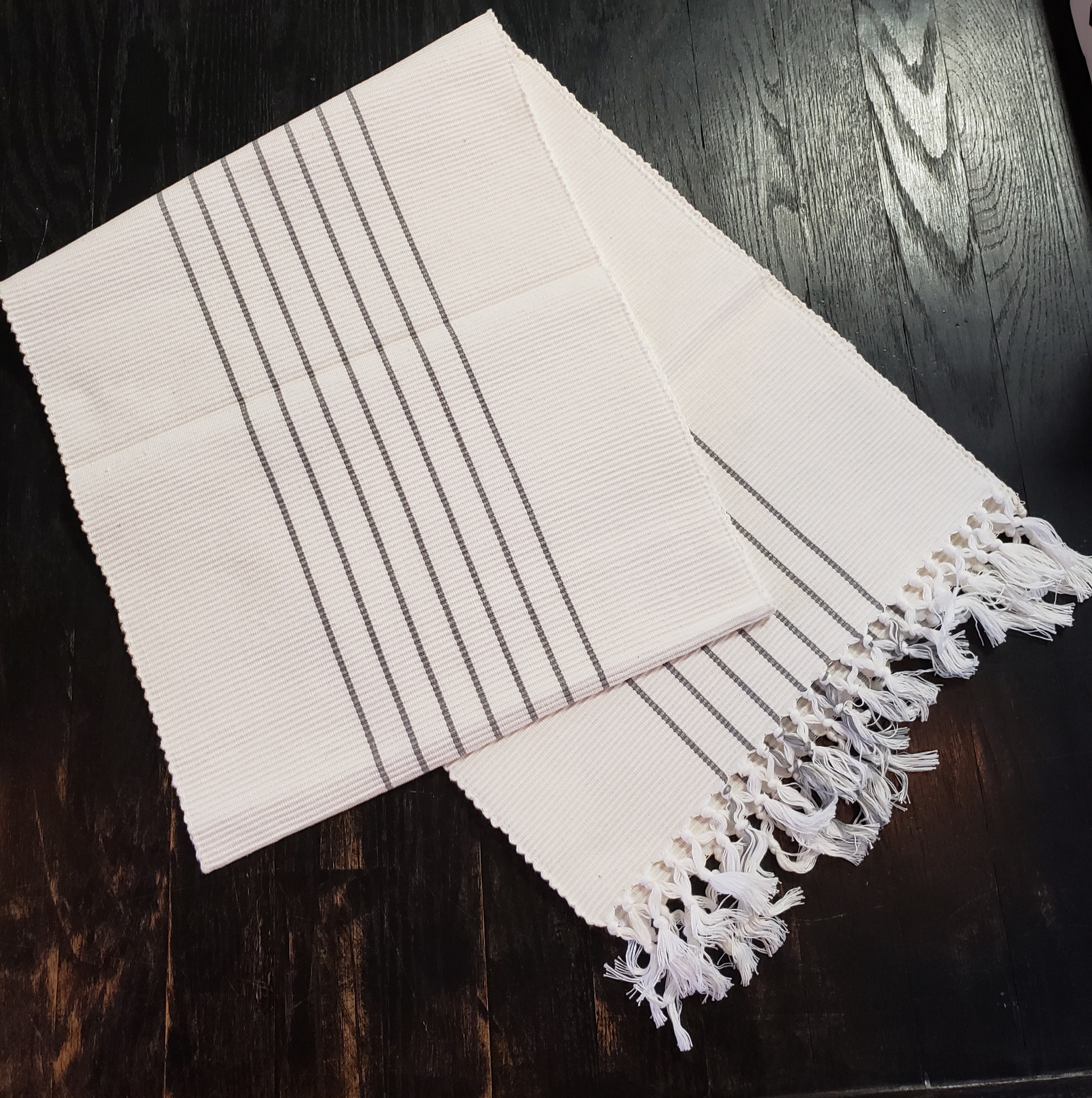 Table runner - gray striped